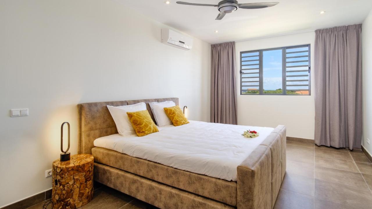 Coral Estate Ocean View Apartment