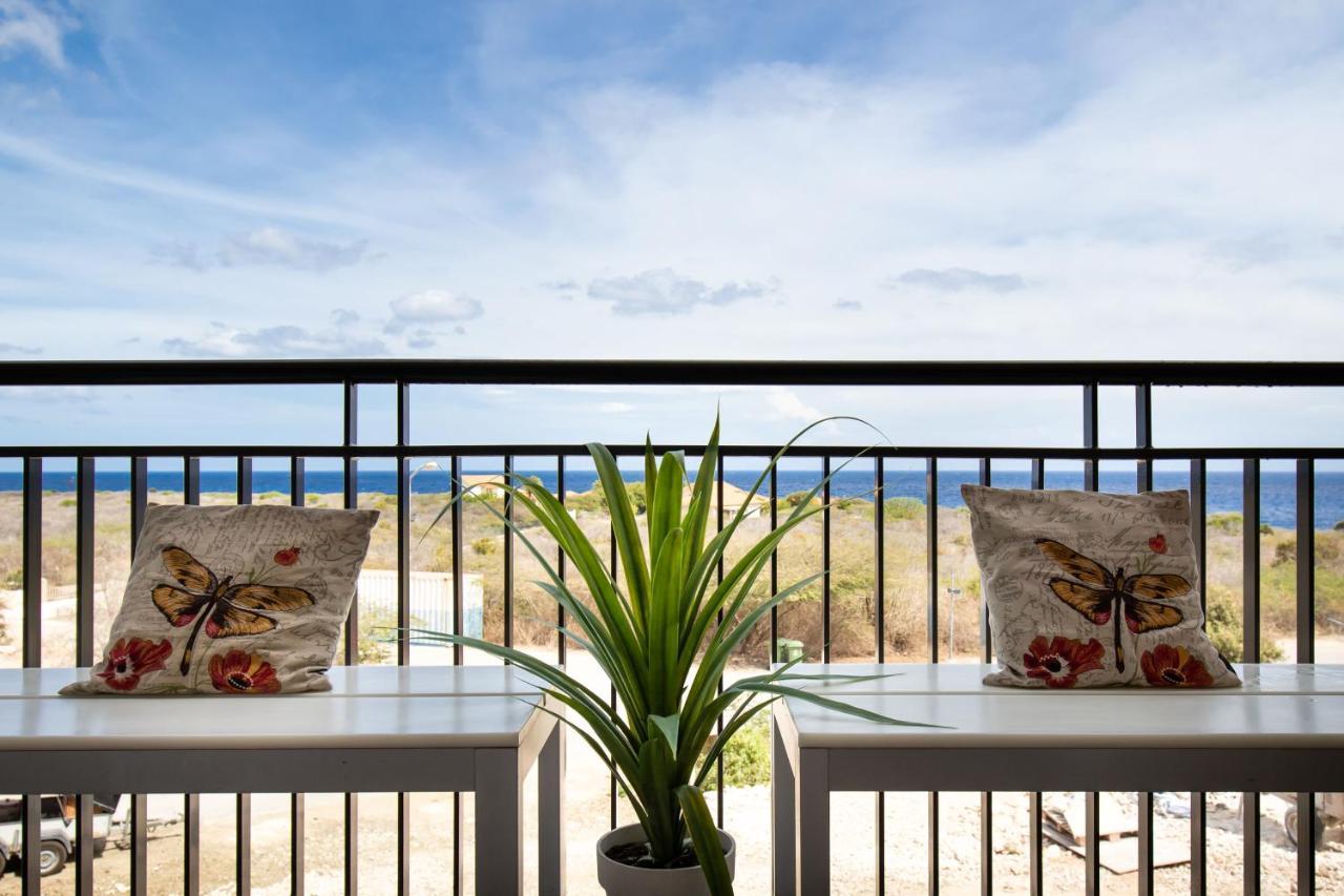 Coral Estate Ocean View Apartment Willemstad
