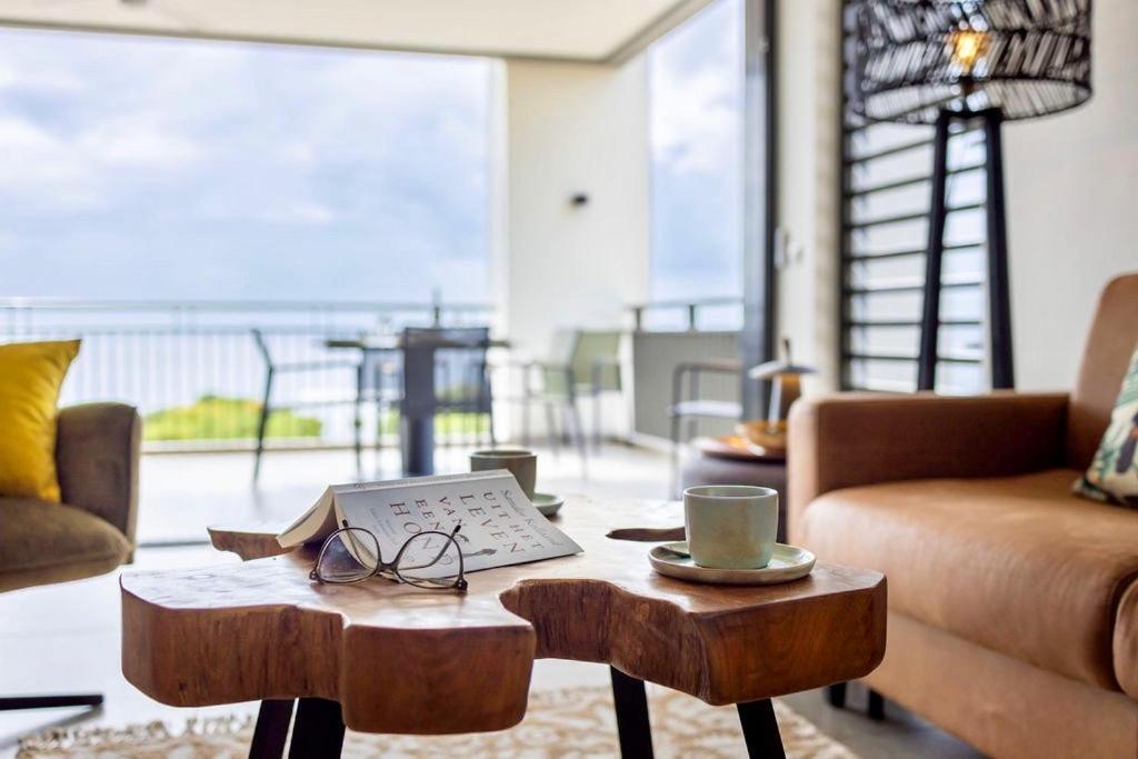Coral Estate Ocean View Apartment *