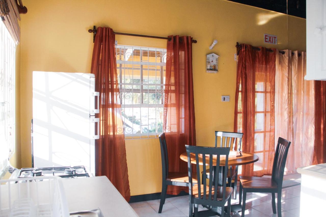 Buttercup Apartment Arnos Vale