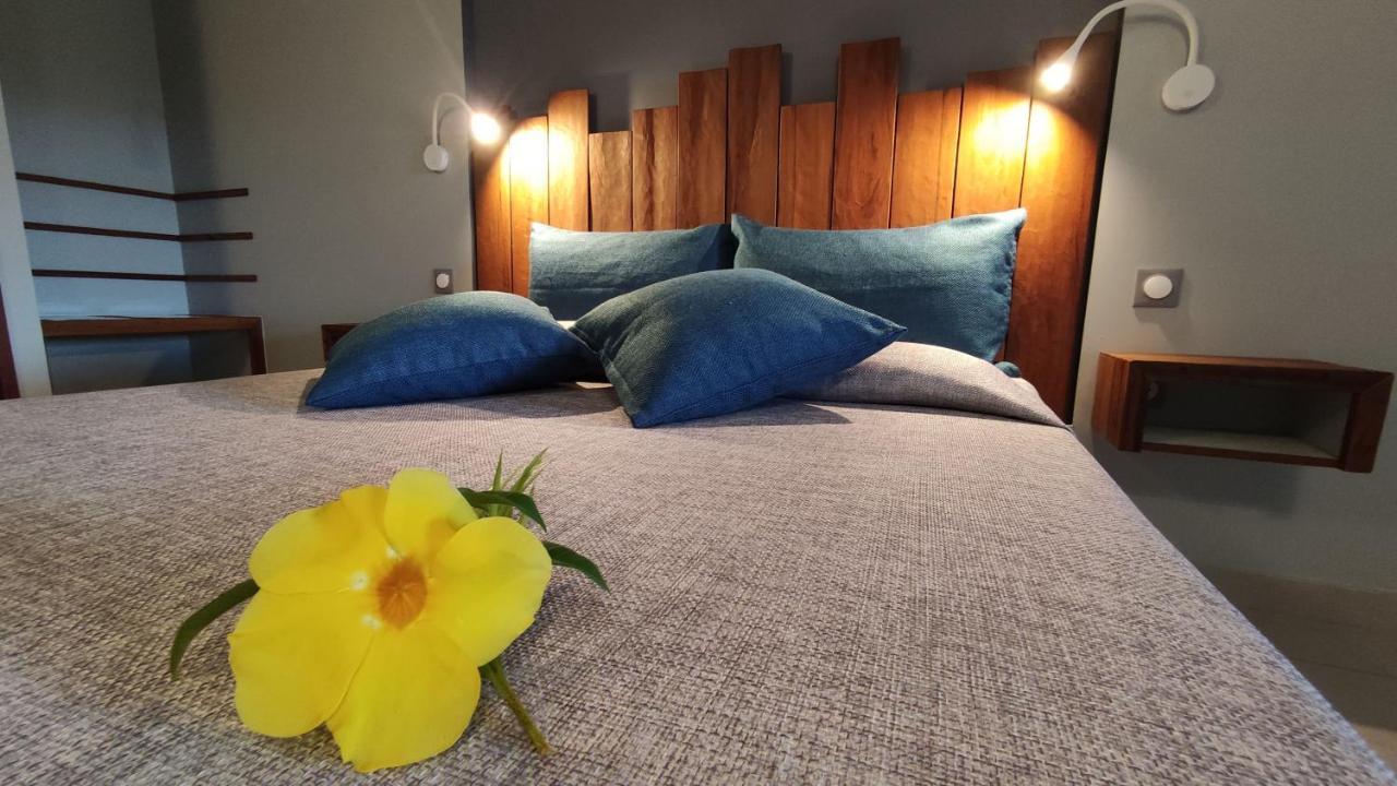 - Habitation Grande Anse Hotel Deshaies