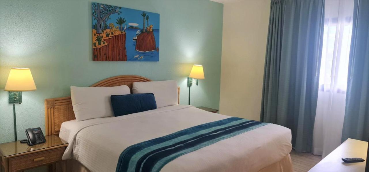 Royal Islander Club La Resort 4*