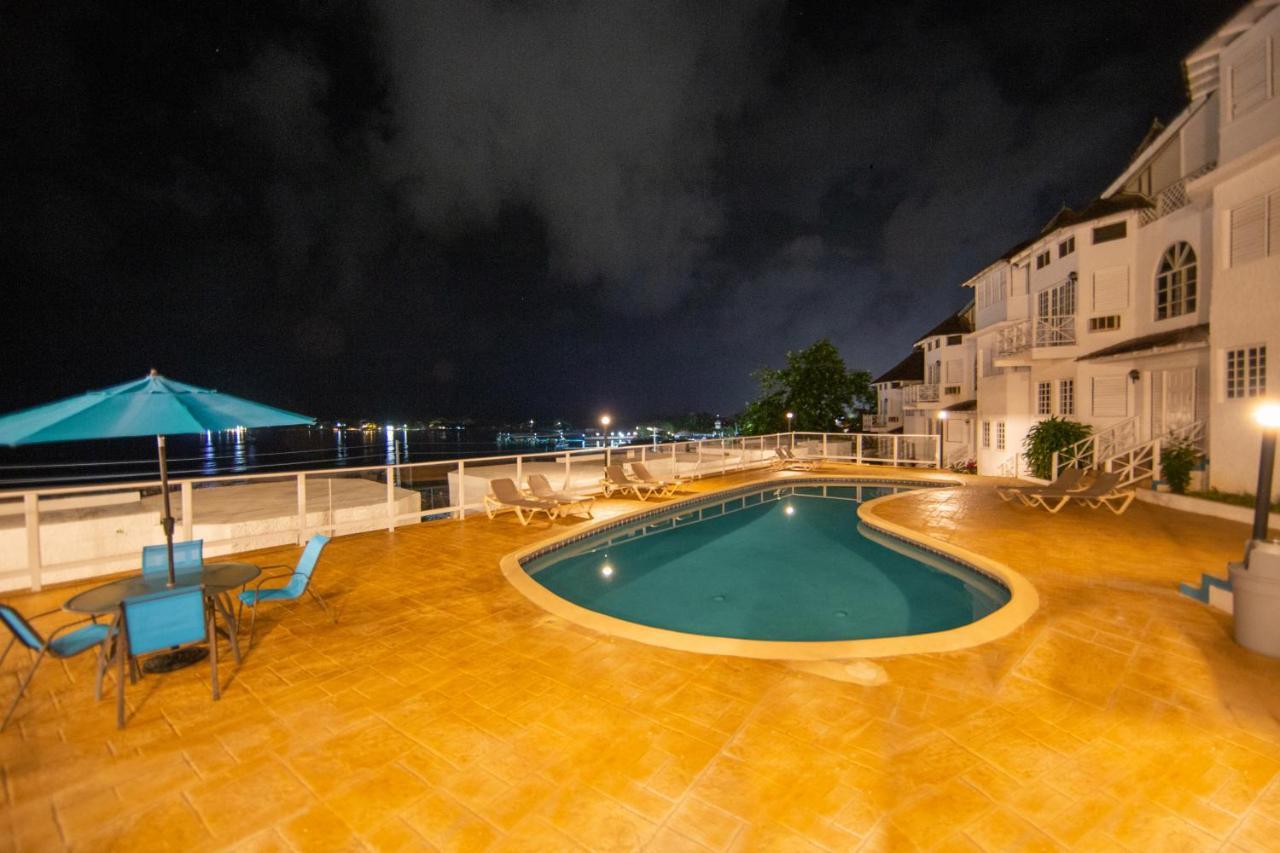 Luxe Aparthotel 2*