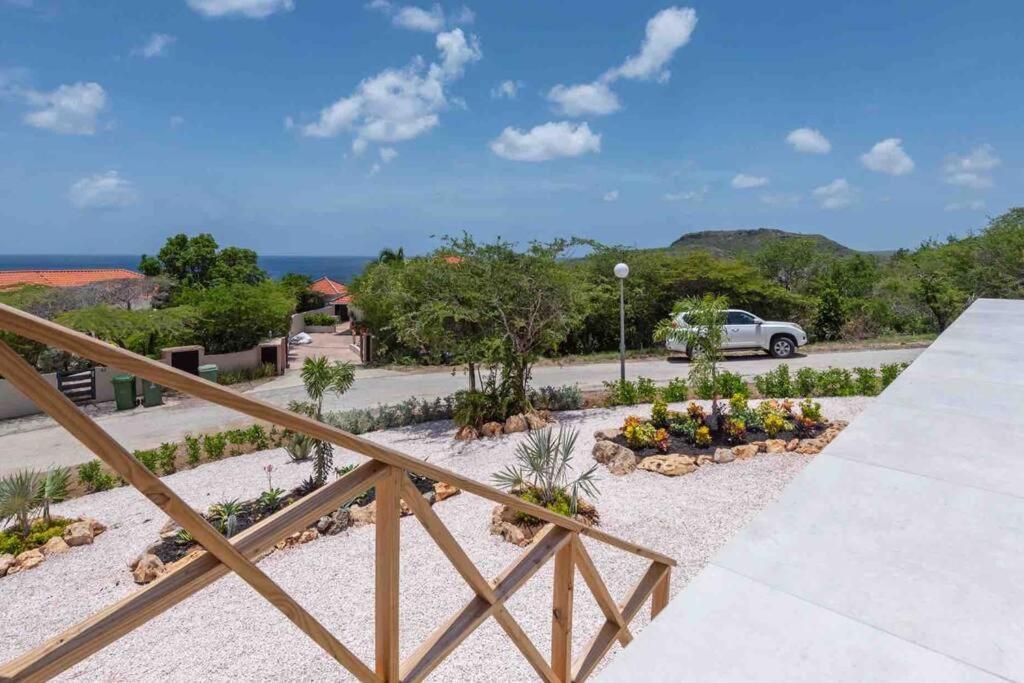 Vista Valentin Villa Willemstad