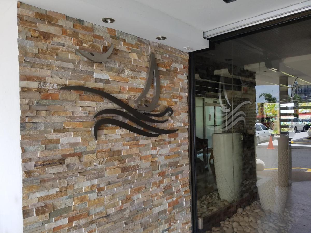 Marbella Del Caribe Isla Verde Beachfront Aparthotel