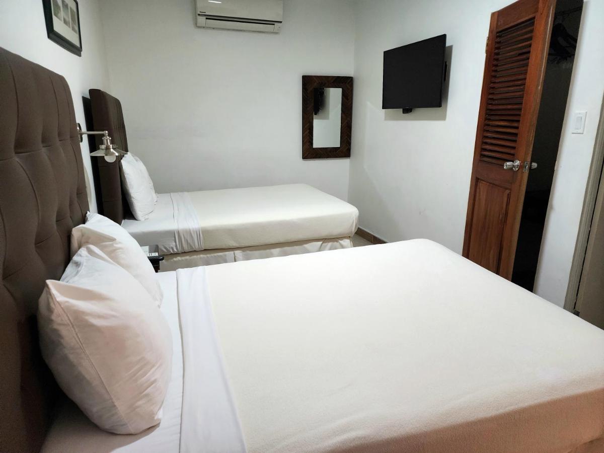 Hotel Altamont West