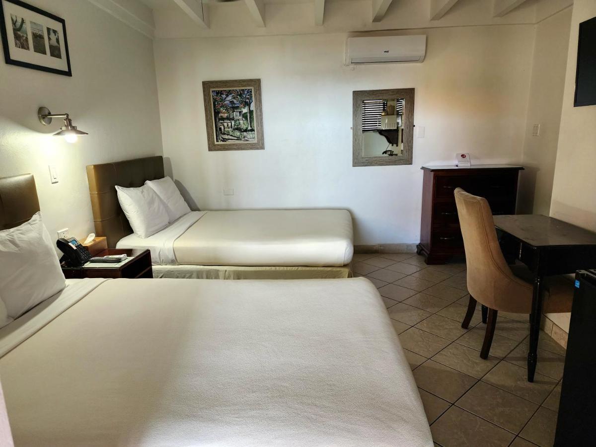 Altamont West 3*