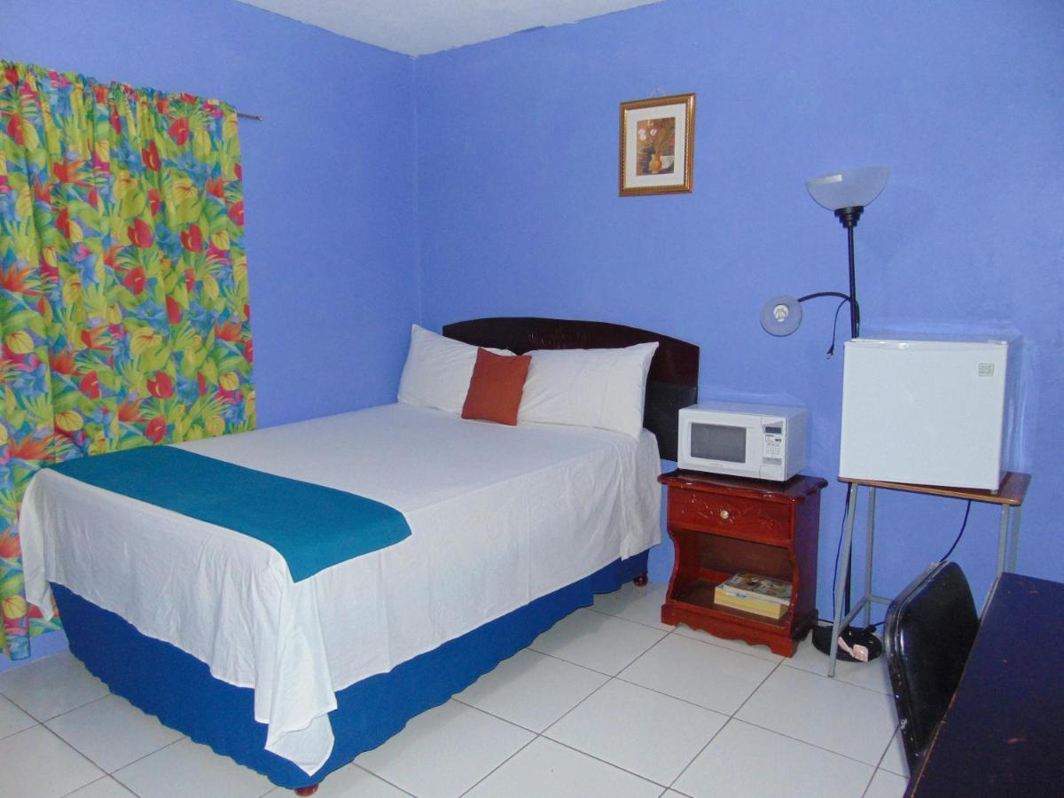 Hotel Tropical Court Montego Bay