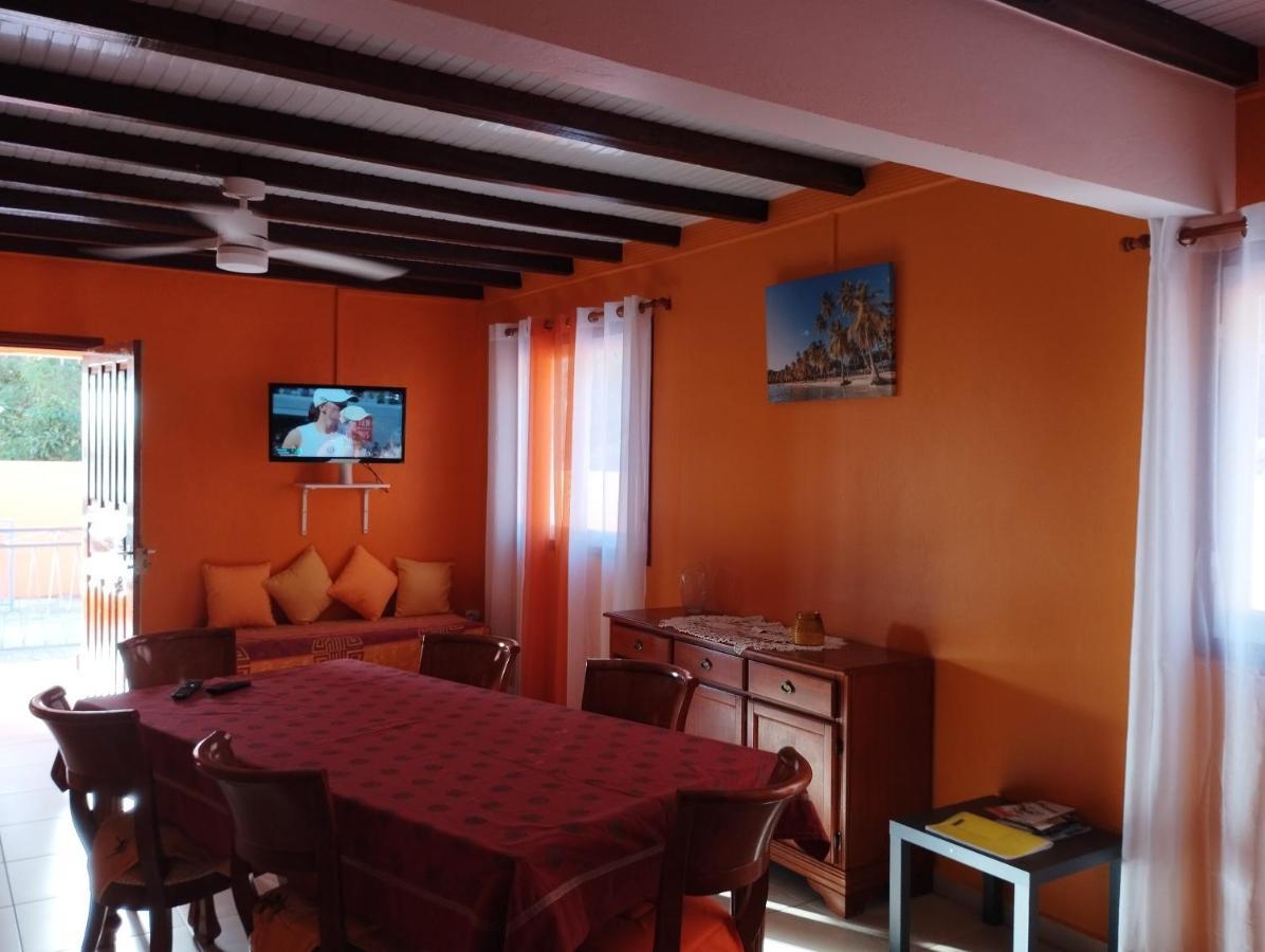 Le Papillon Bleu Apartment *