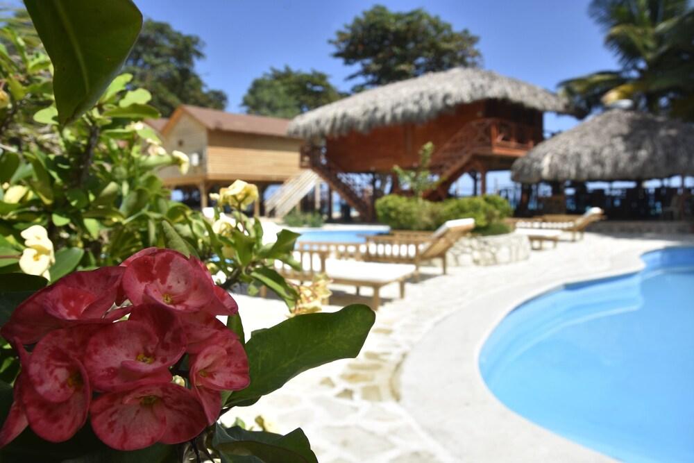 Sea Breeze Hotel Paraíso