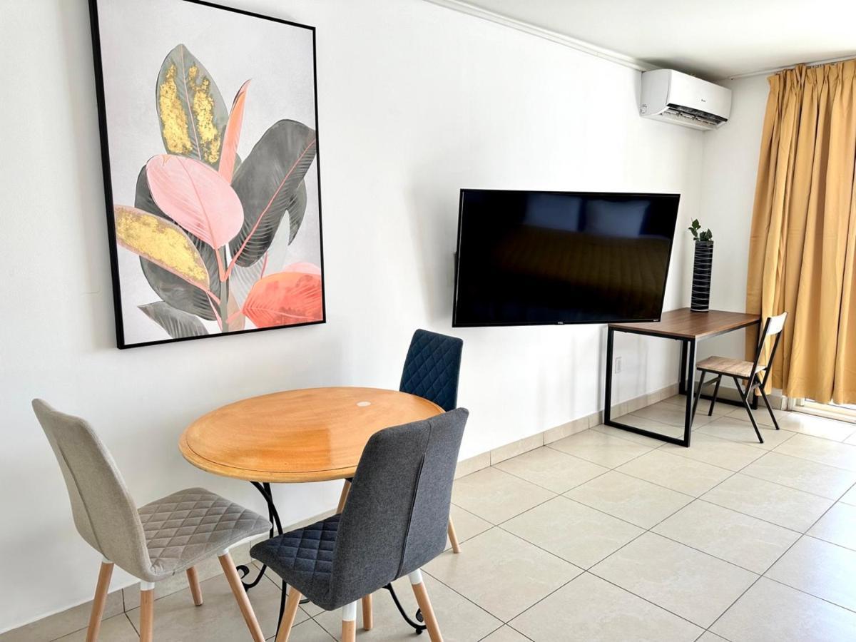 House - - Access Maho