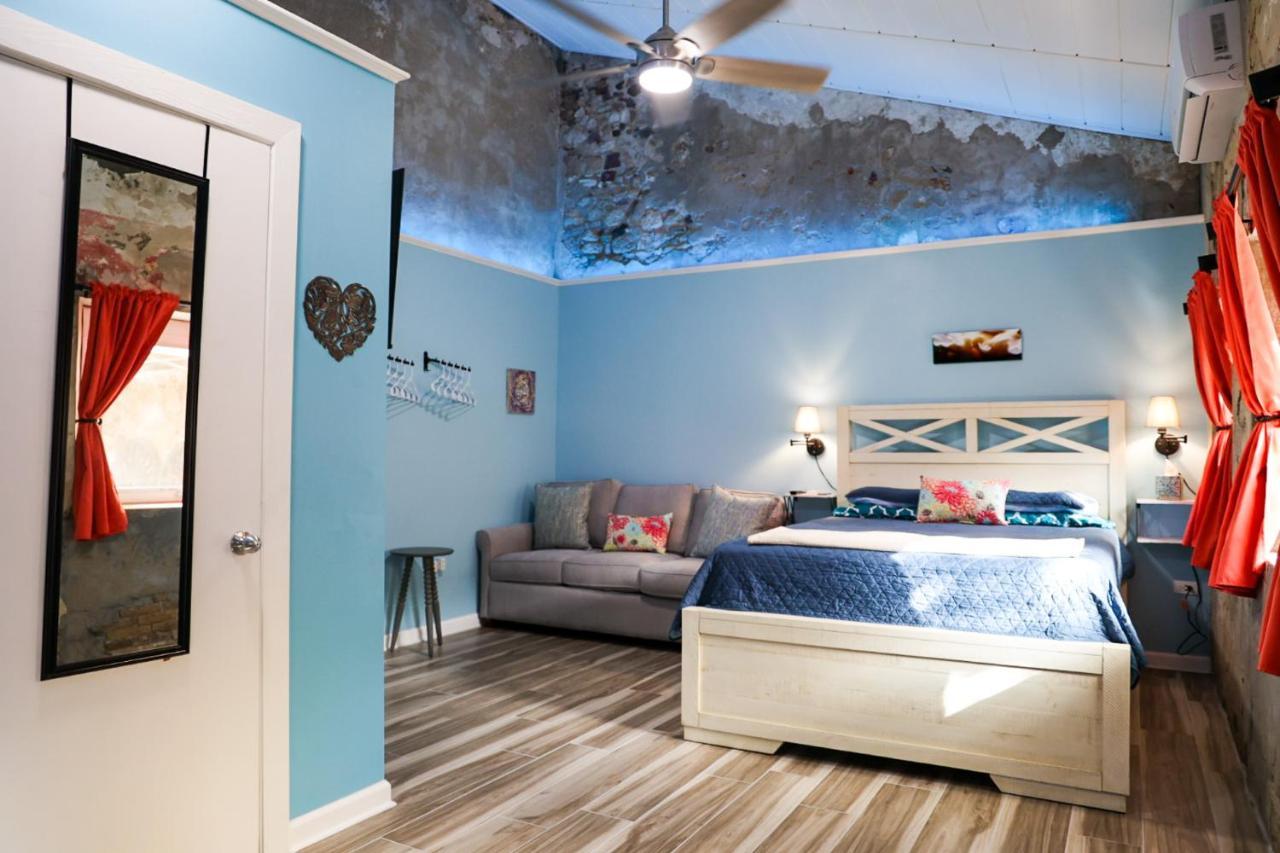 Victoria House Hotel Frederiksted
