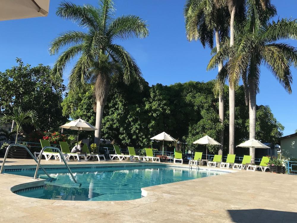 Hotel Toby's 3*