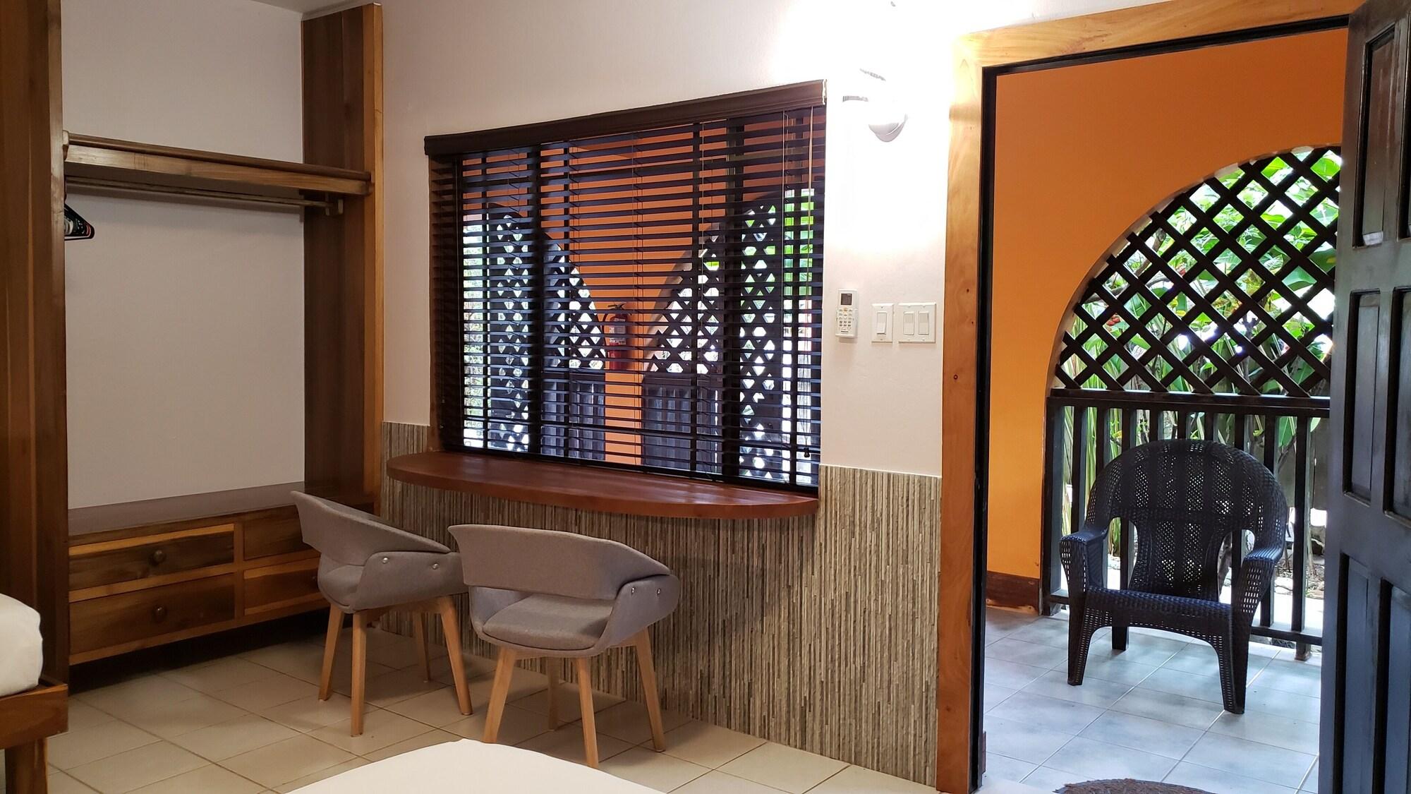 Hotel Sunrise Club