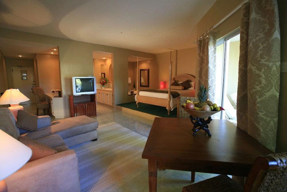 Harmony Marina Hotel 3*