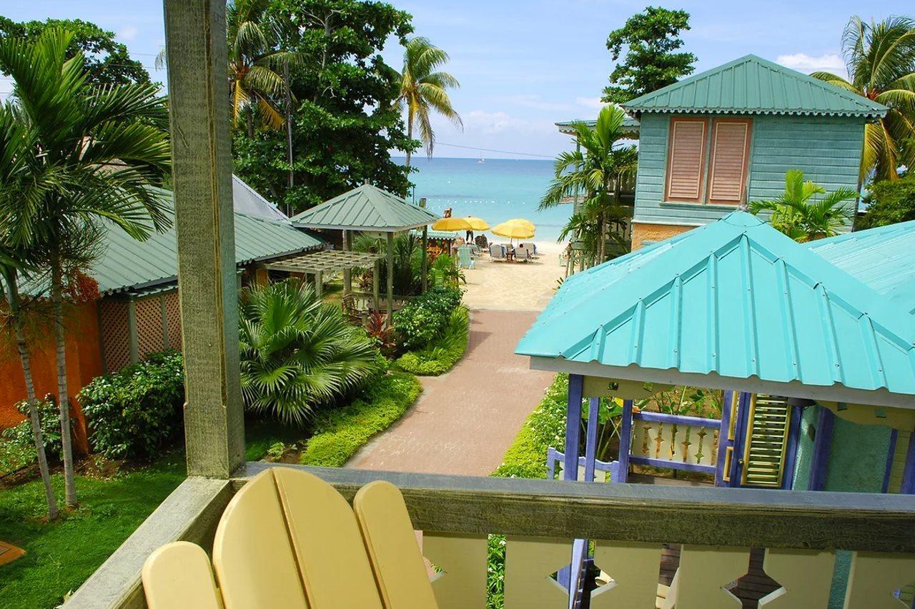 Country Country Negril