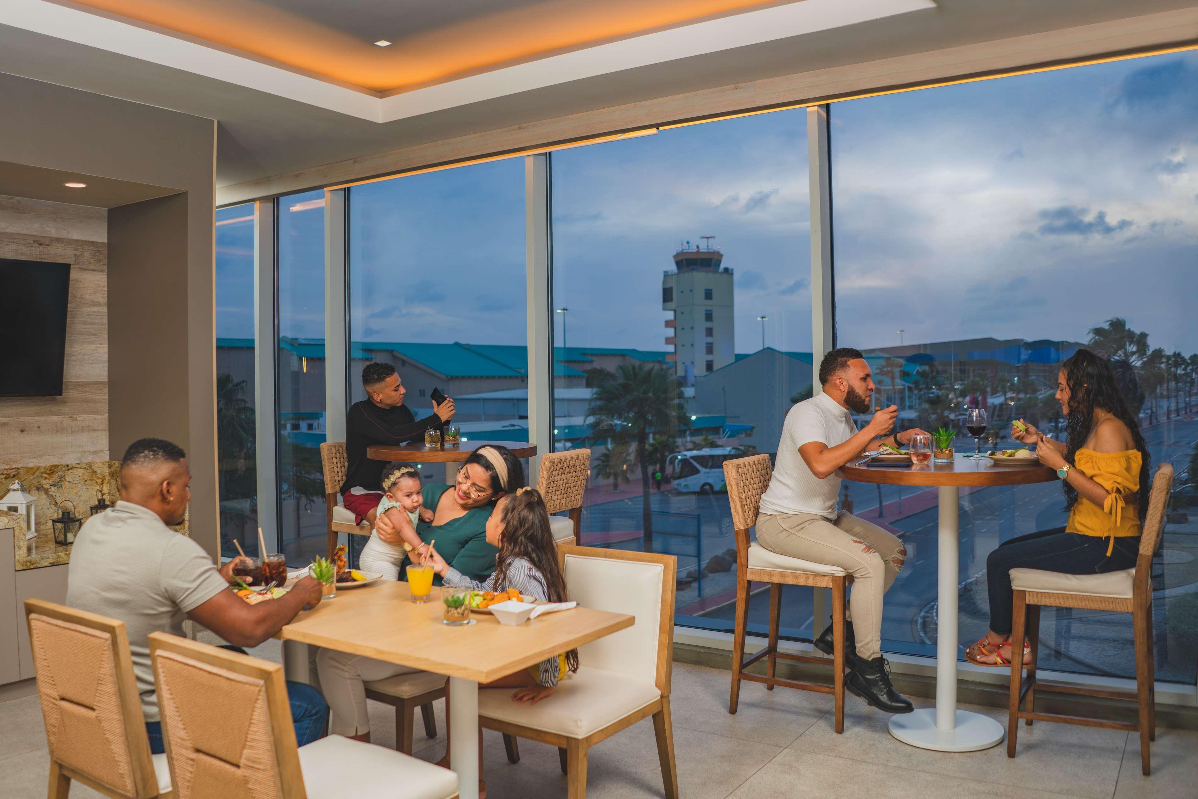 Hyatt Place Aruba Airport 4*