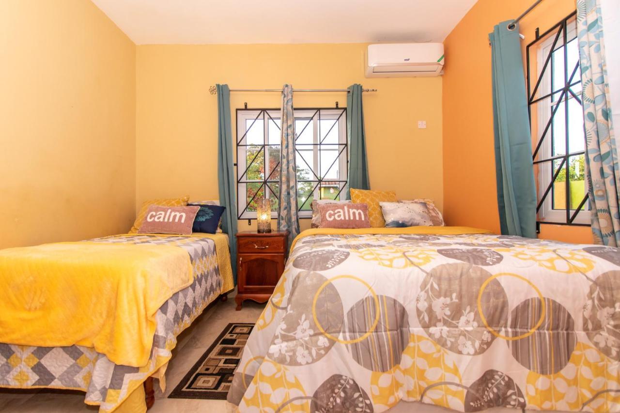 J&r Sunshine Retreat Holiday home