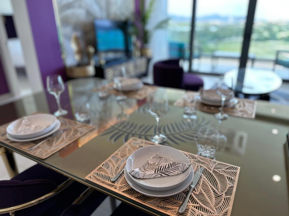 Mullet Bay - Your Luxury Awaits