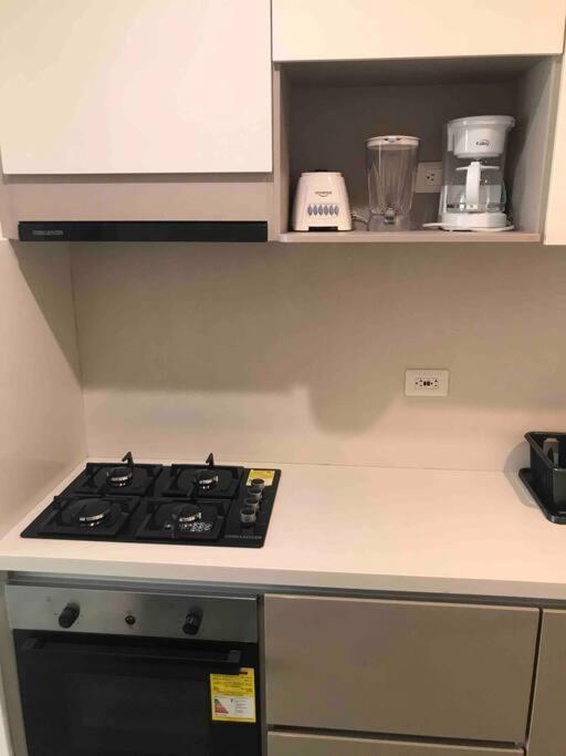 Apartasuite Salguero 1412 Apartment