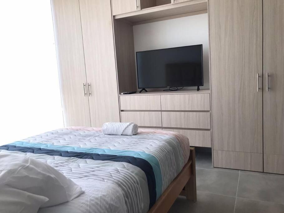 Apartasuite Salguero 1412 Apartment