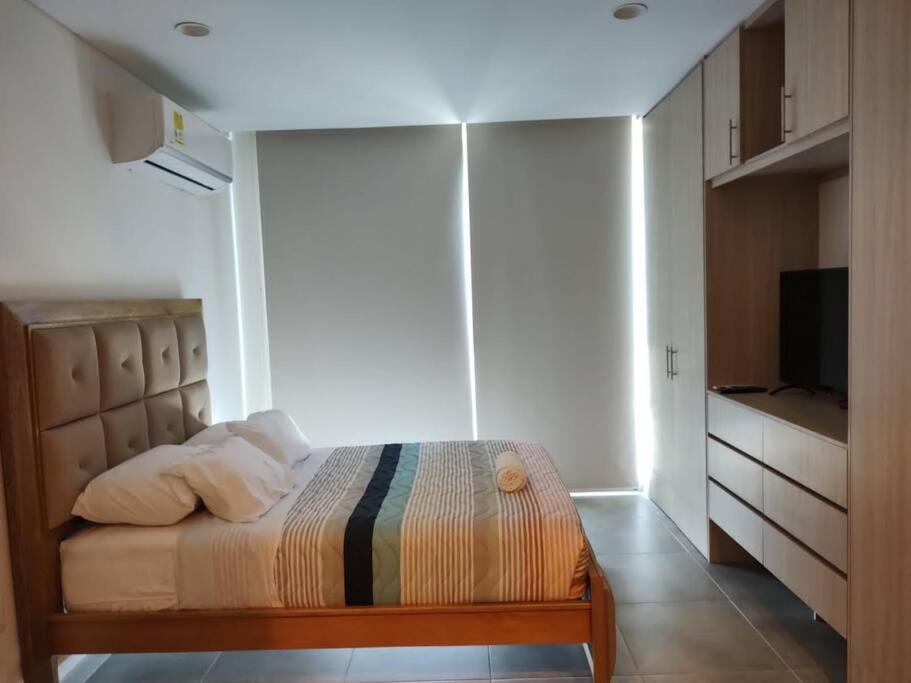 Apartasuite Salguero 1412 *