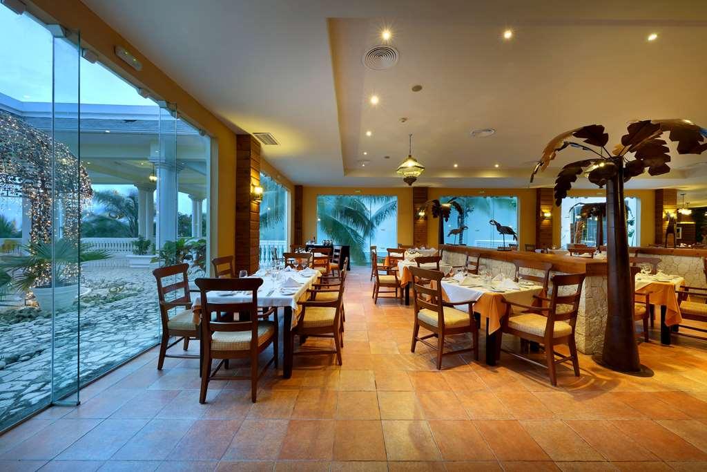 Grand Palladium Jamaica, &