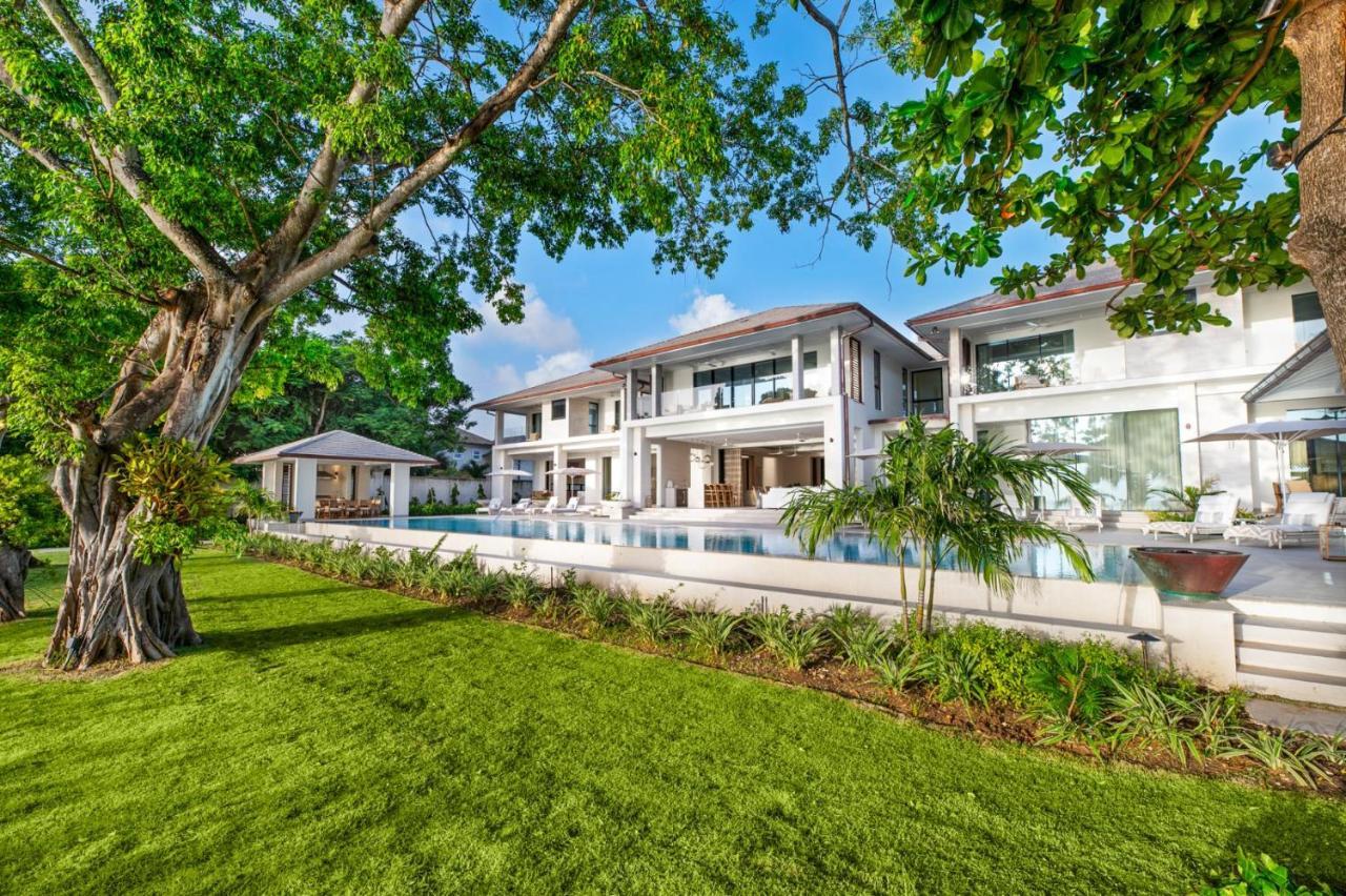 One Beachlands - Luxury Beachfront Mansion Saint James