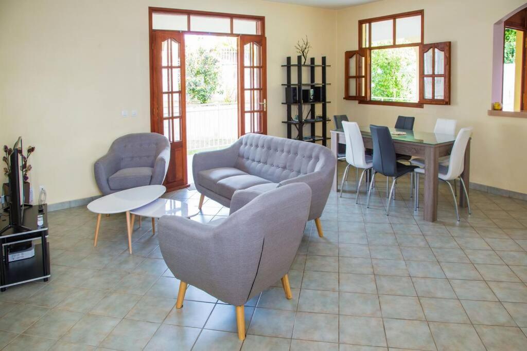 T4 Ixora A Mare-gaillard Gosier * Le Gosier (Grande-Terre)