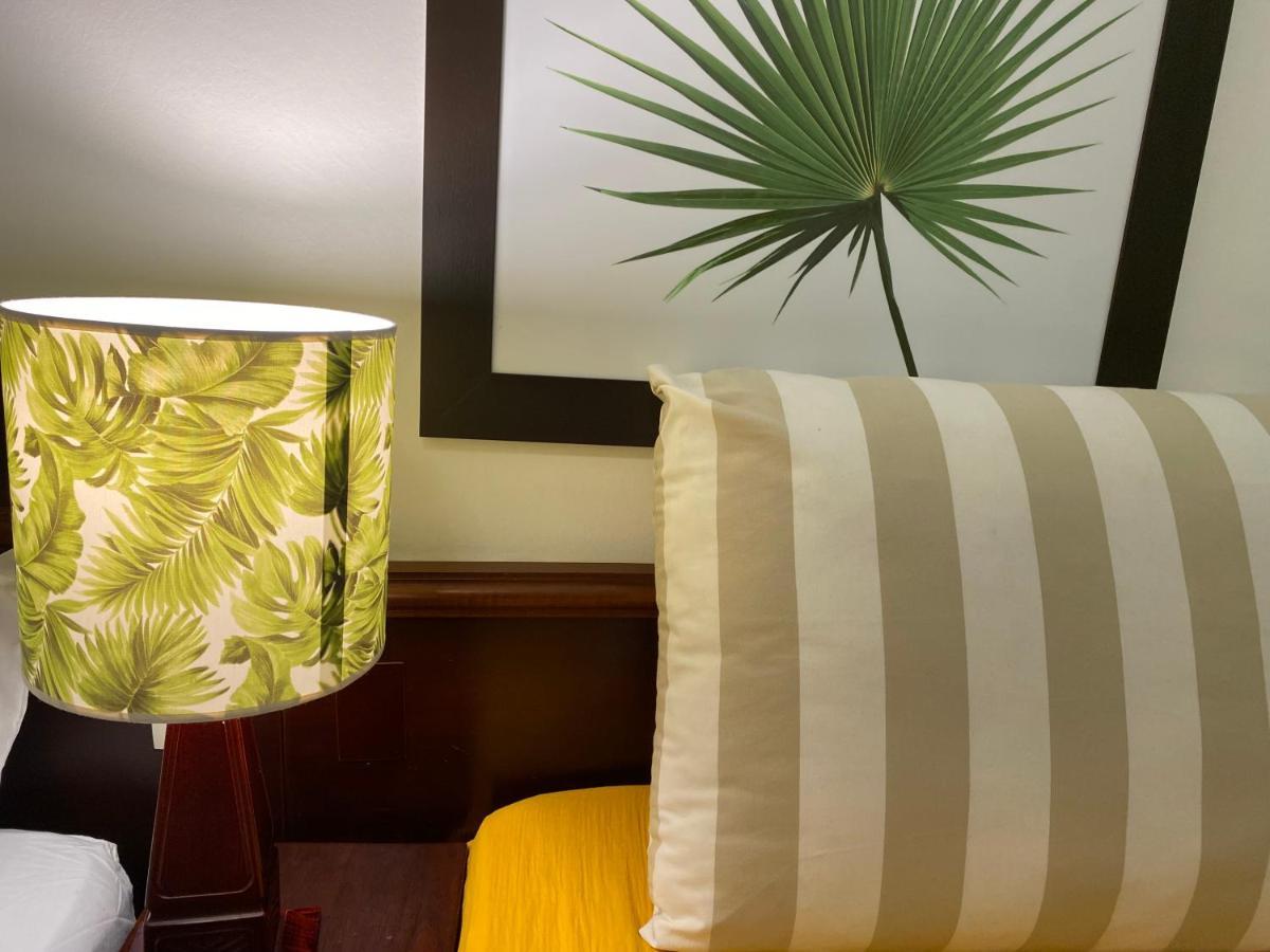 Hotel Au Beau Village Rez De Jardin 3*