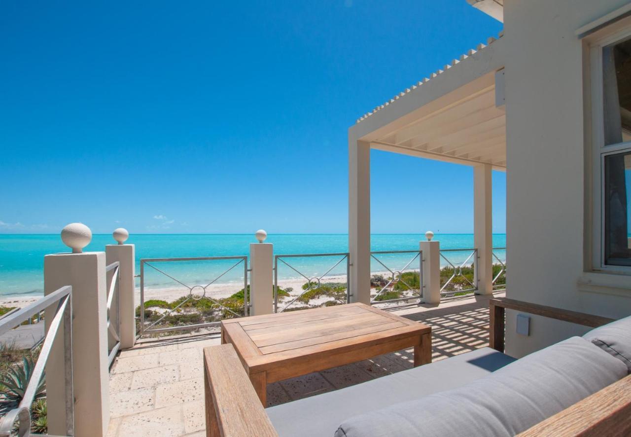 Holiday home Aqua Del Rose 3 Bedroom Beachfront Long Bay