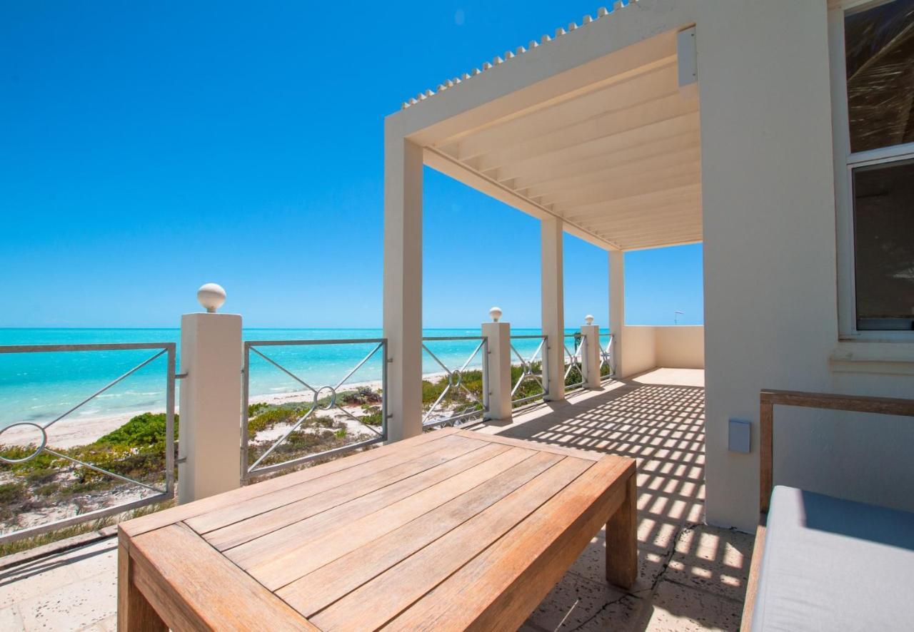 Holiday home Aqua Del Rose 3 Bedroom Beachfront