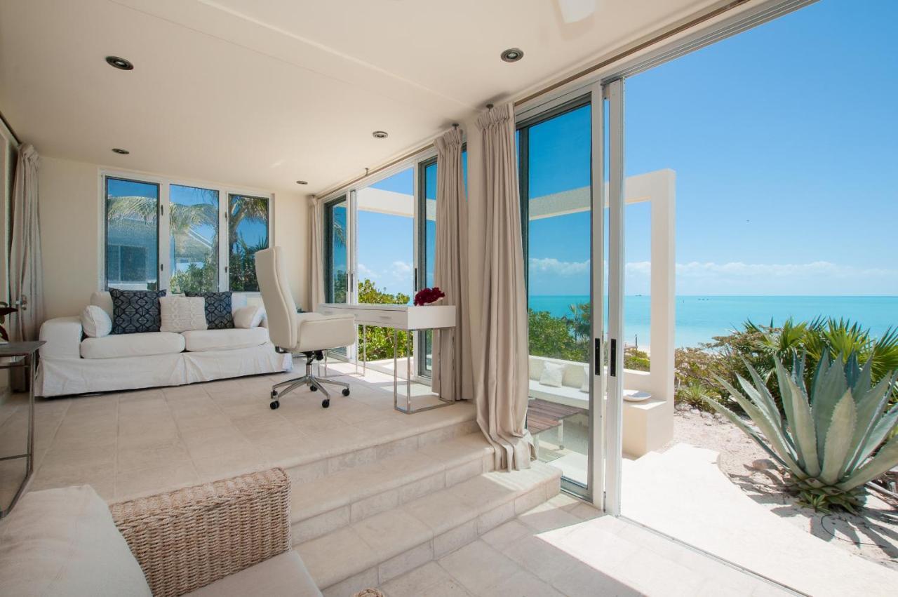 Holiday home Aqua Del Rose 3 Bedroom Beachfront *
