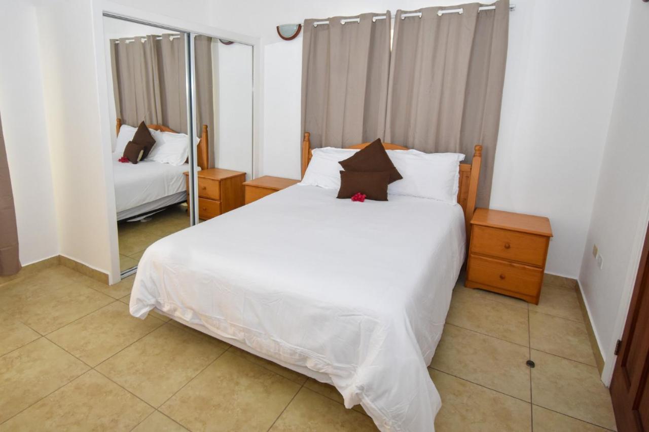 Lord Nelson & Residences Hotel St. John's