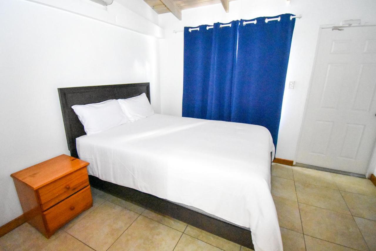 Lord Nelson & Residences 3* St. John's