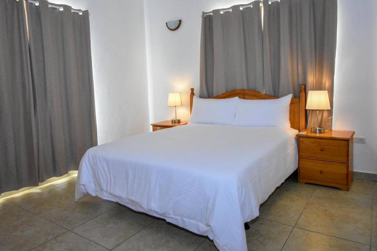 Lord Nelson & Residences Hotel