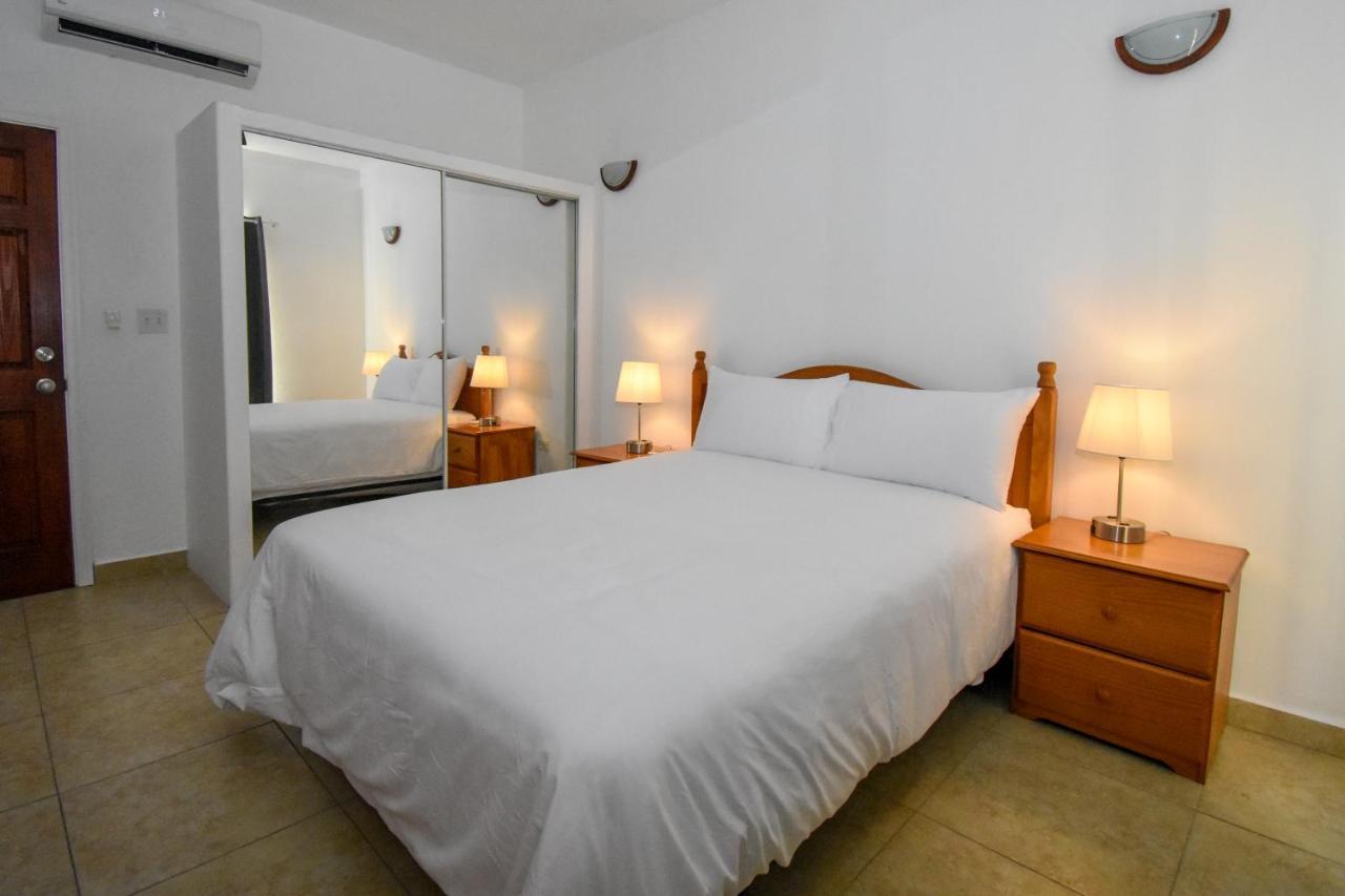 Lord Nelson & Residences 3* St. John's