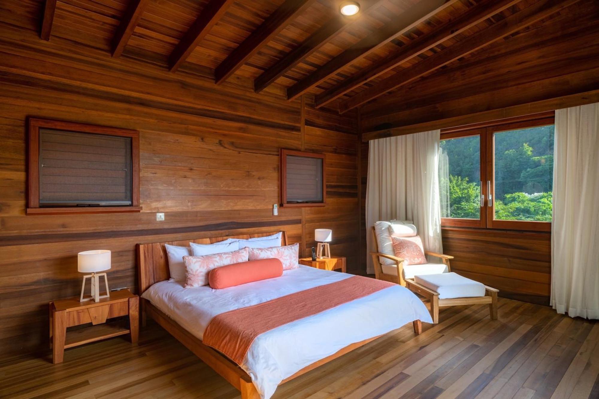 Secret Bay Hotel 5*