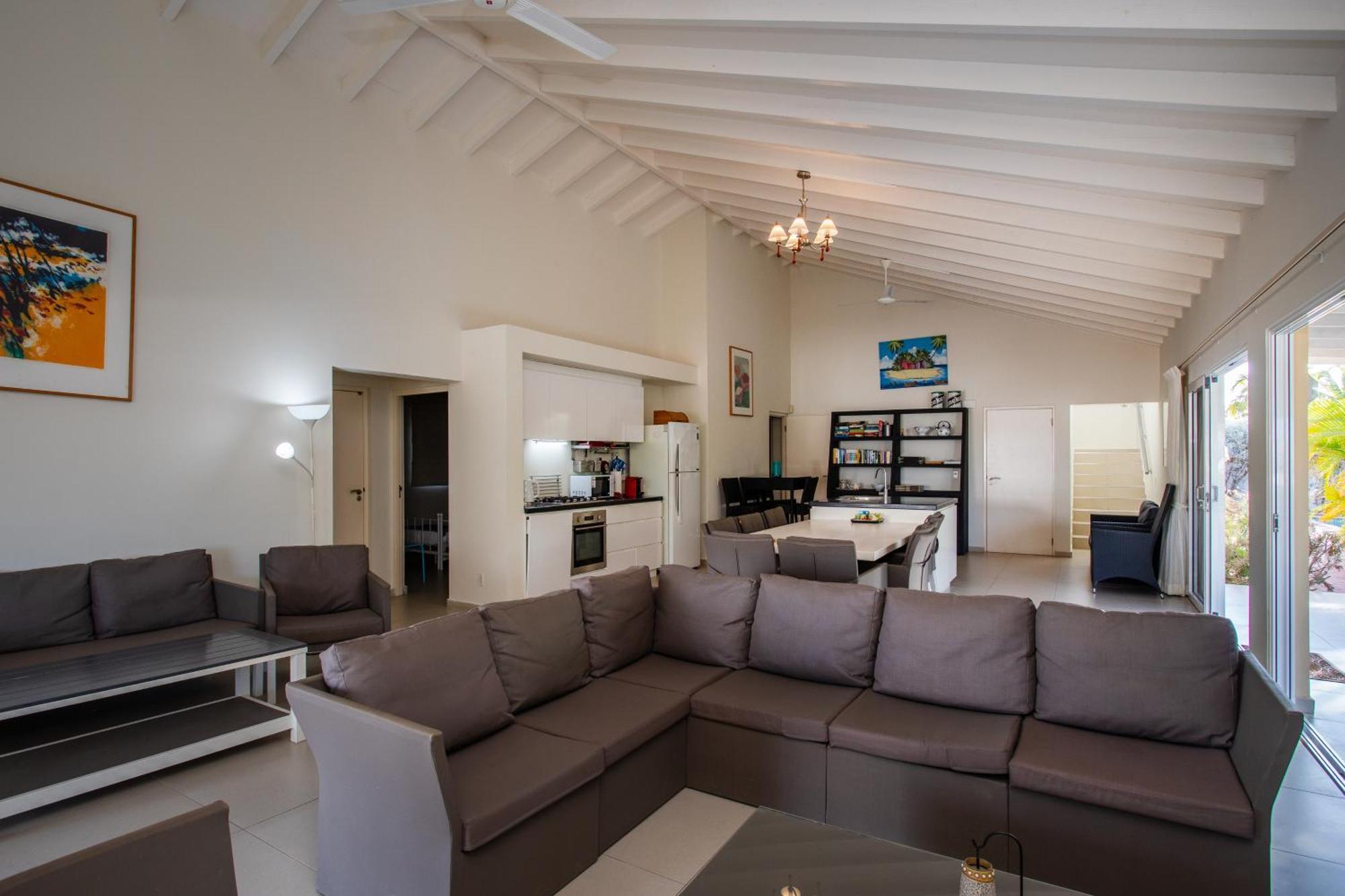 Curoyal Villa *