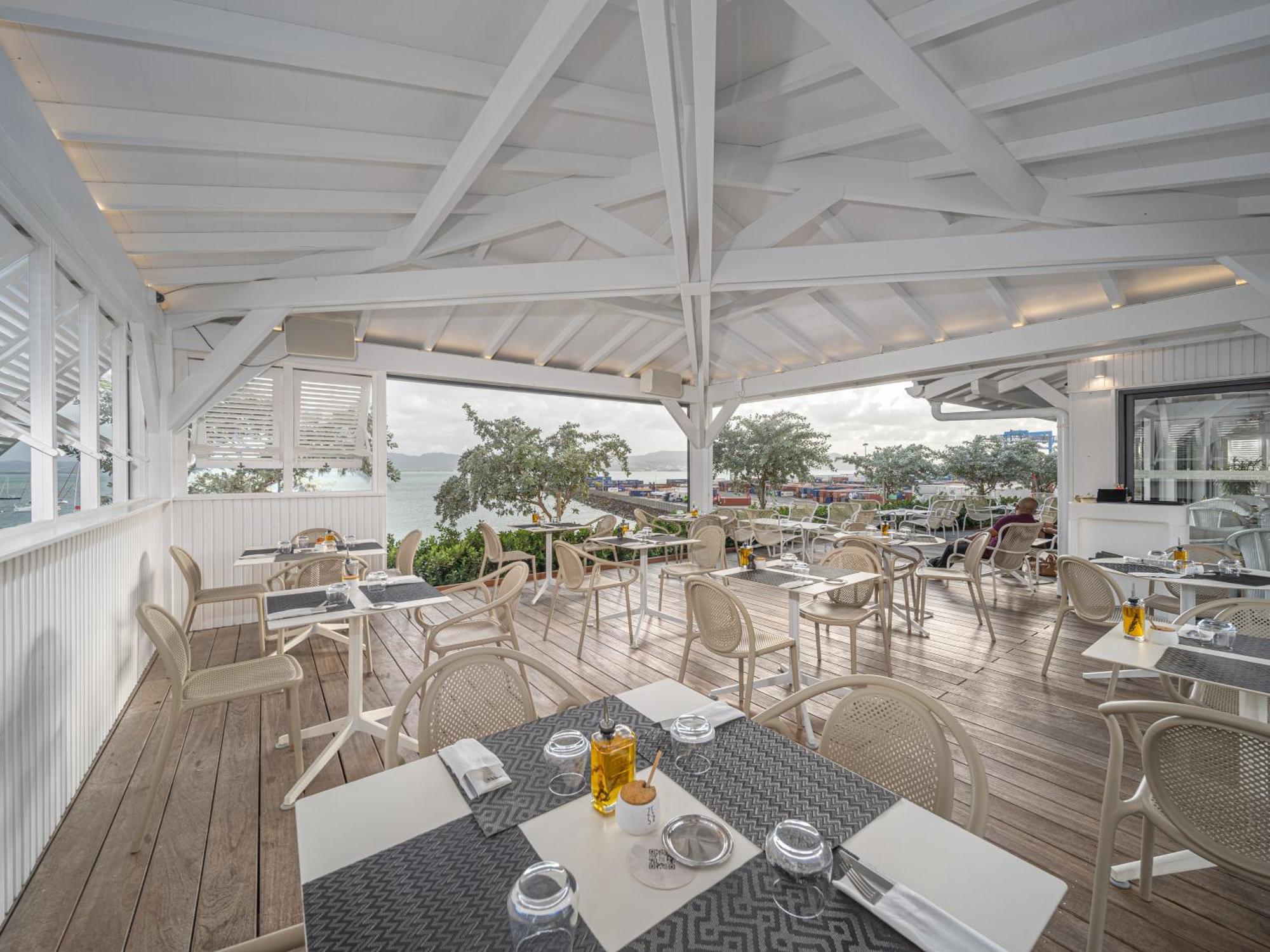 B&B Hotel Fort-De-France 3*