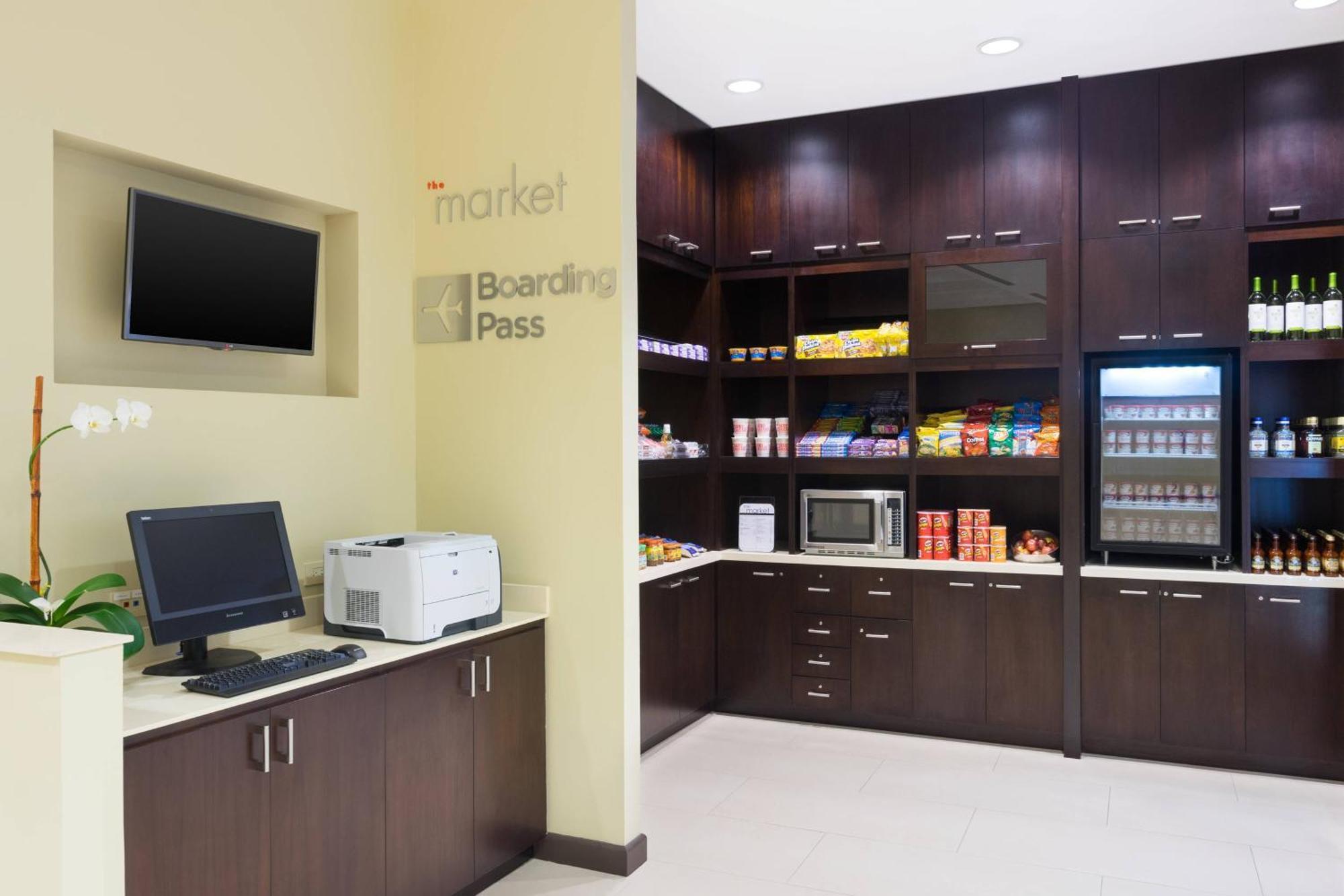 Courtyard By Marriott Kingston, Jamaica Hotel