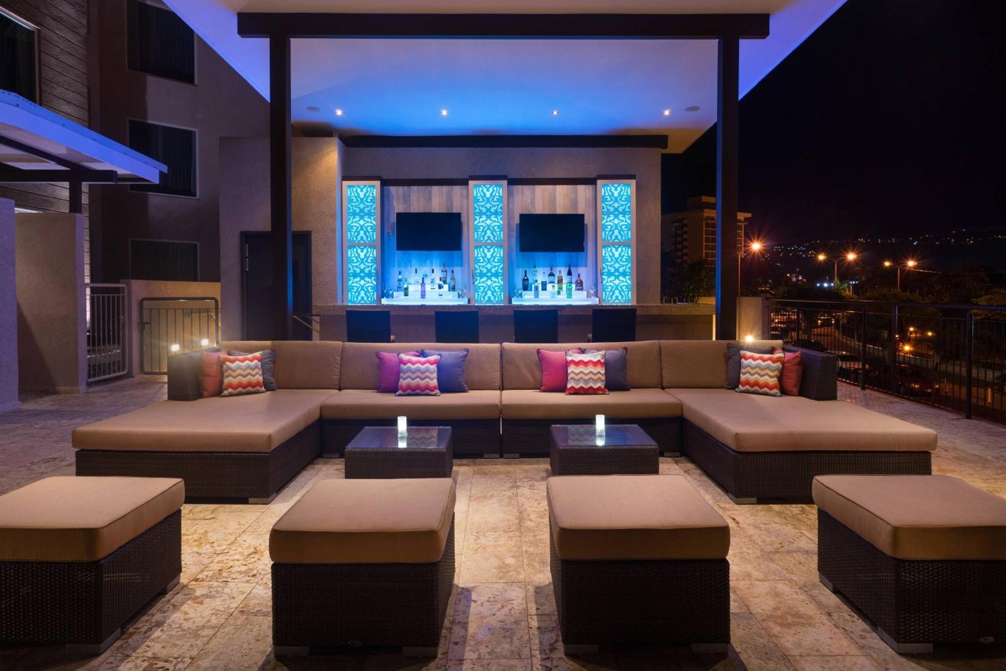 Courtyard By Marriott Kingston, Jamaica Hotel 4*