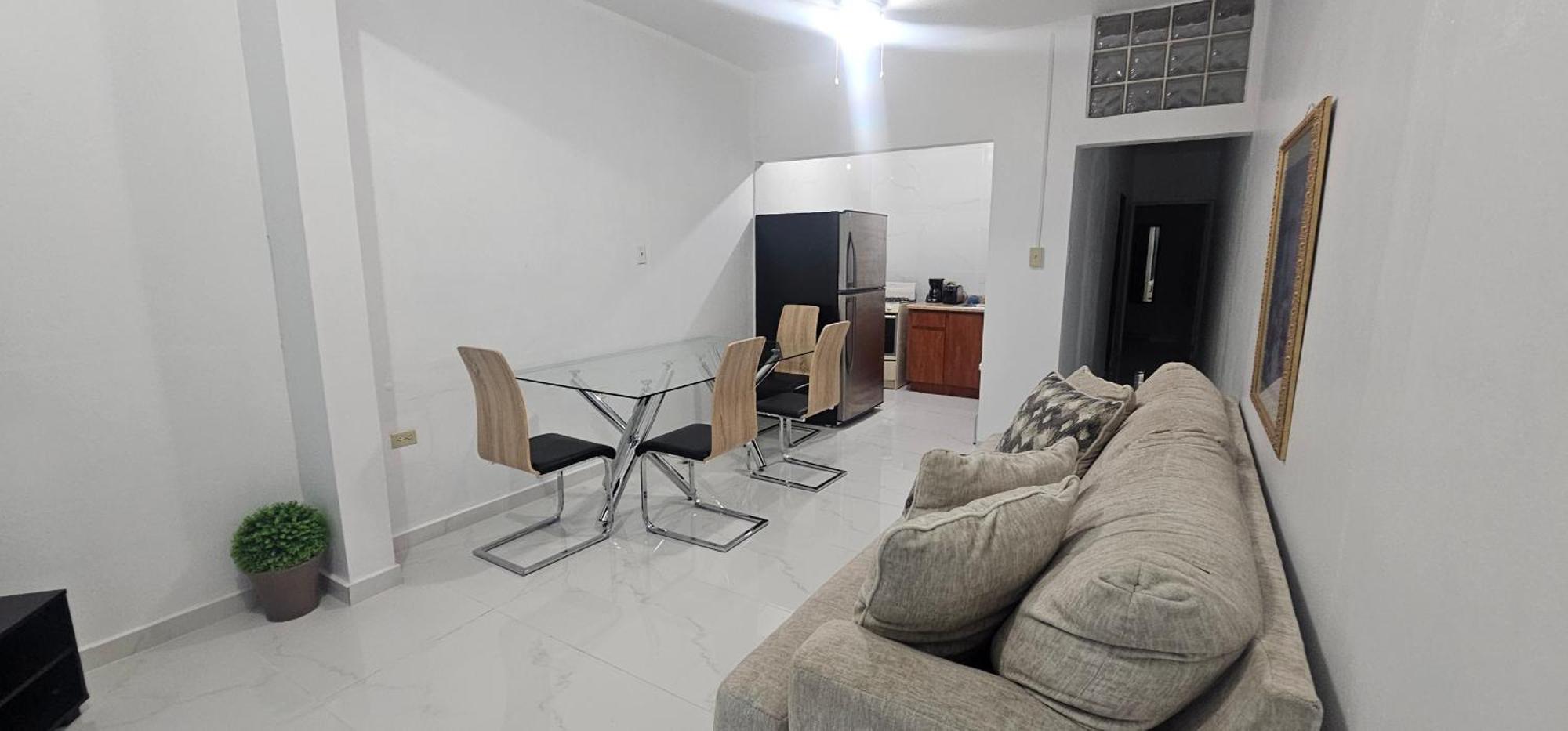 Discovery Apartment *