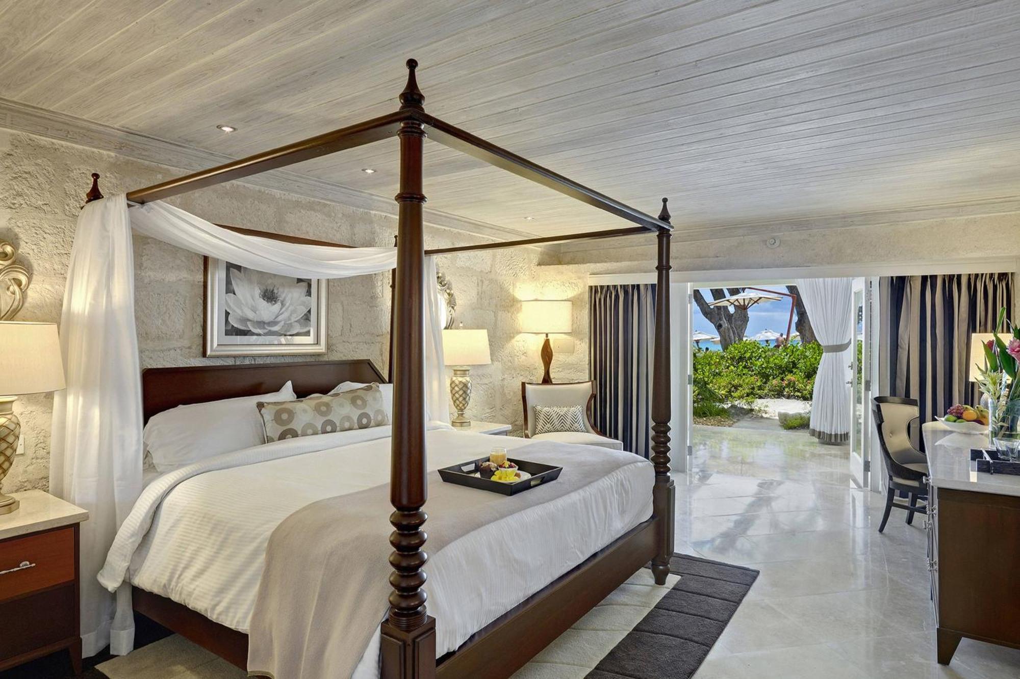 Colony Club By Elegant 4* Saint James