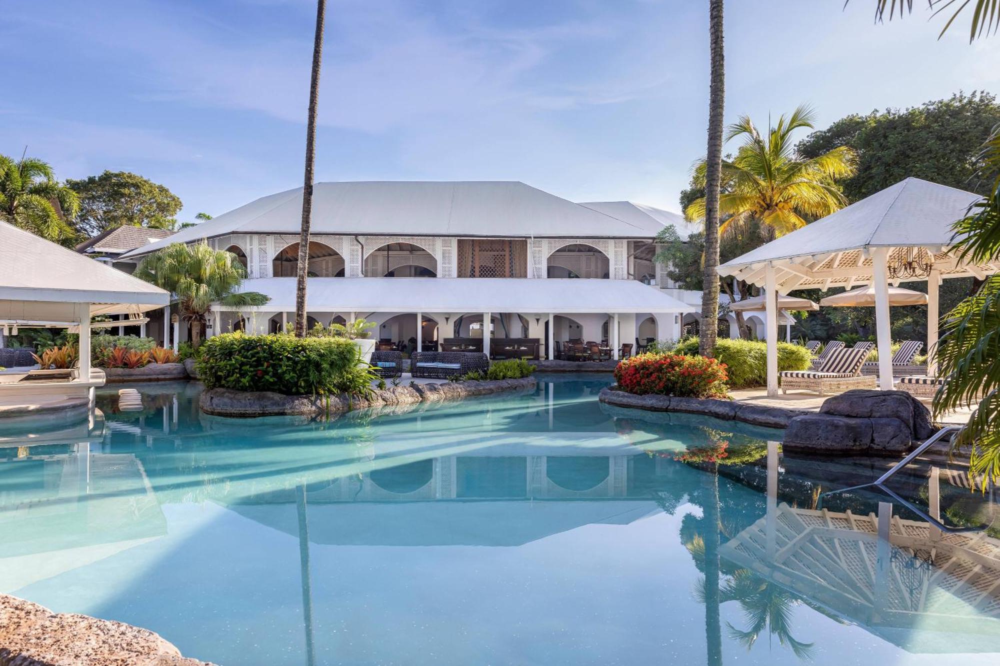 Colony Club By Elegant Saint James