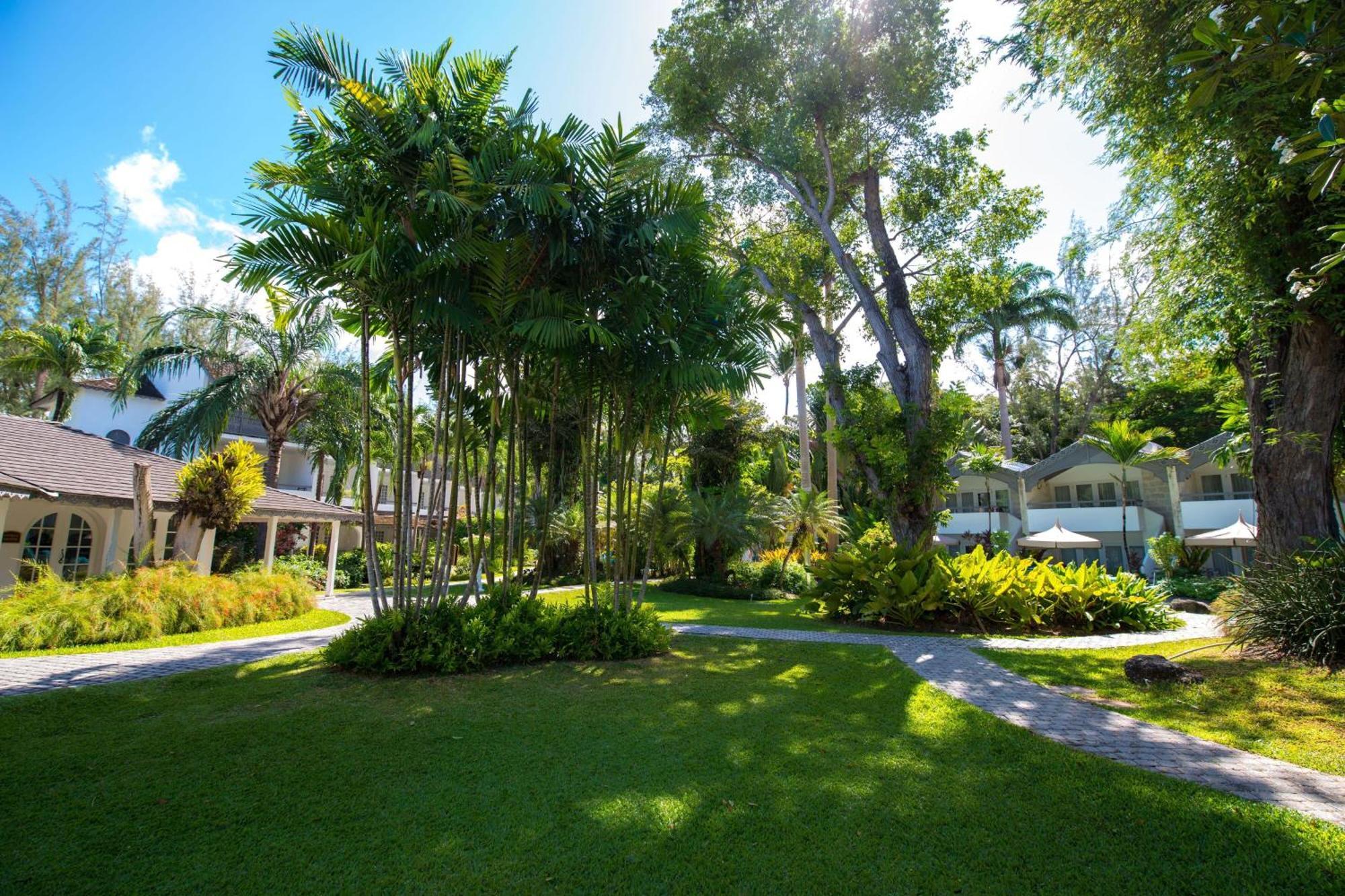Colony Club By Elegant Hotel