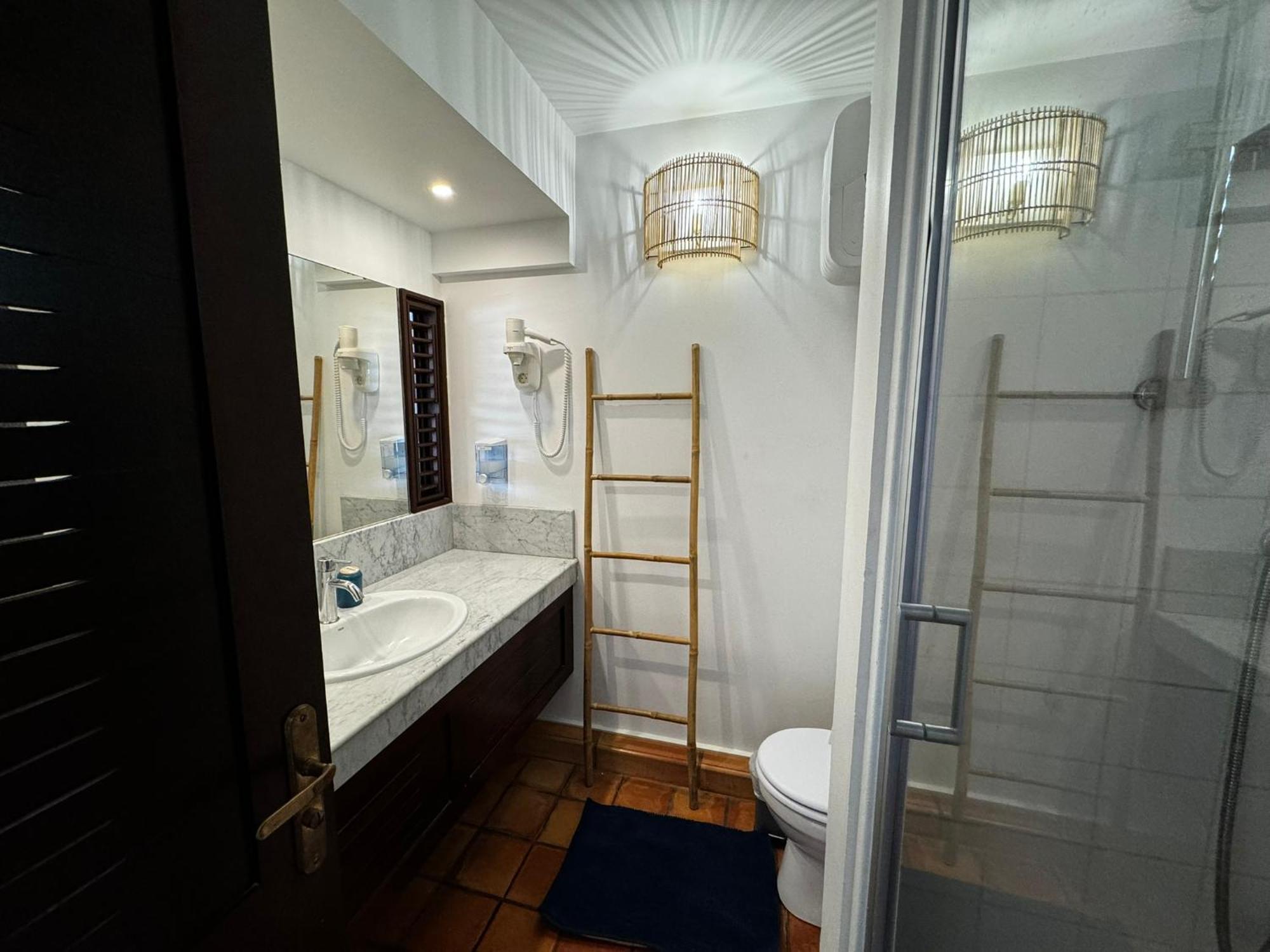 Aparthotel La Caravelle - Agreable En Bord De *