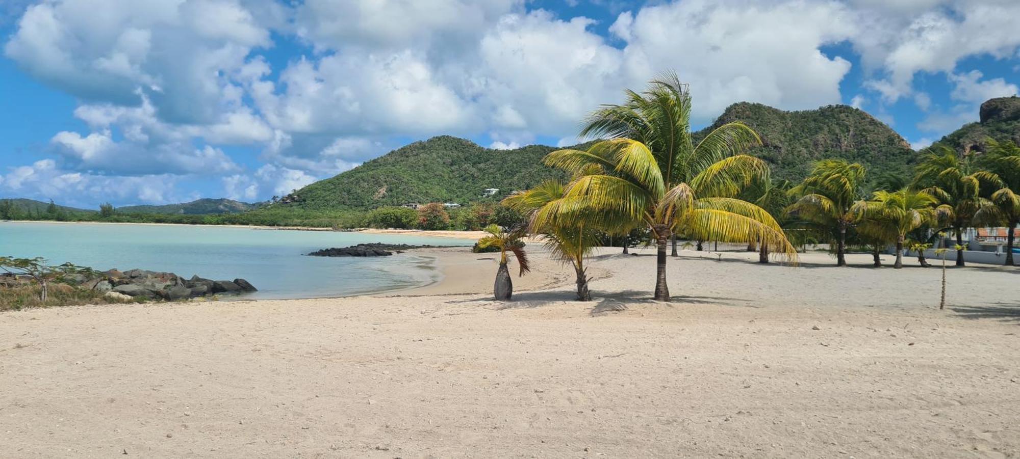 True North - Waterfront On Jolly Harbour