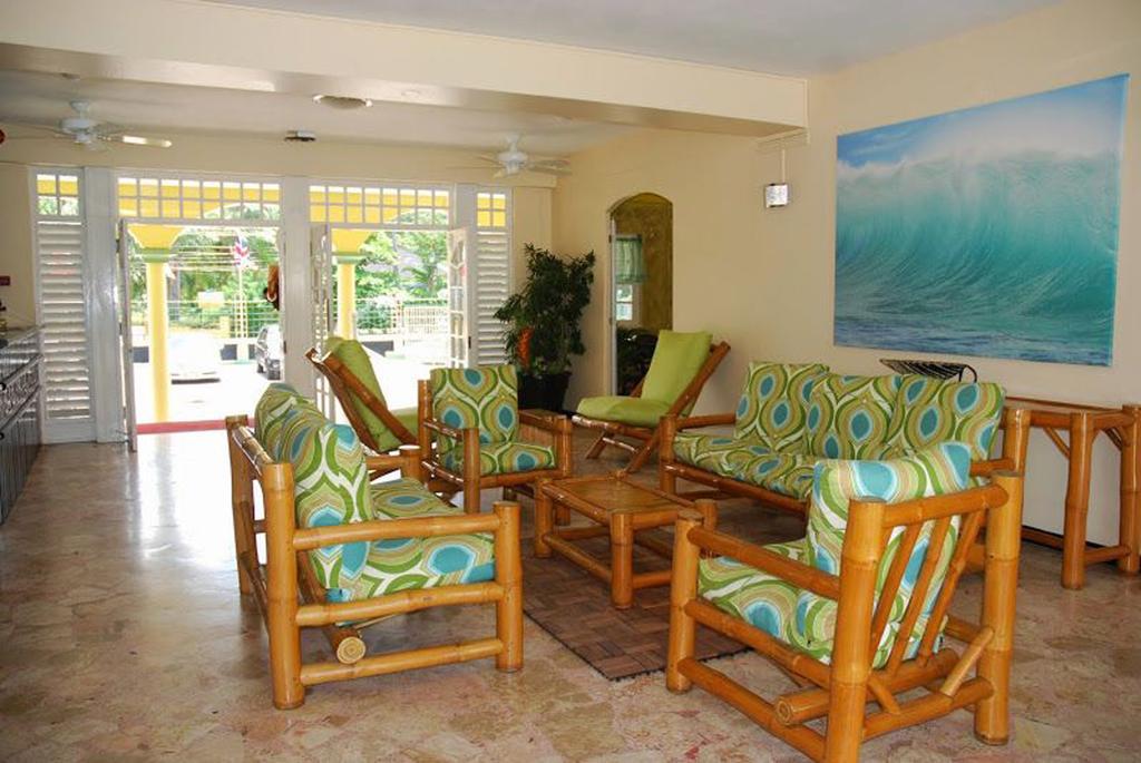 9 Ocho Rios