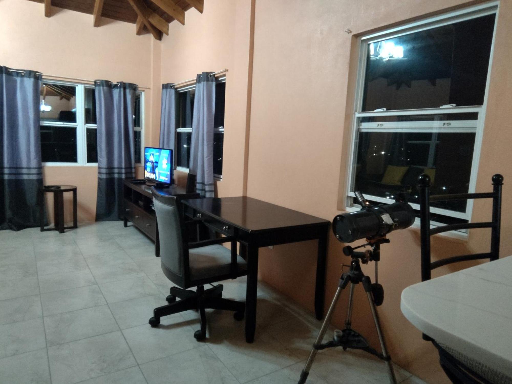 Zeus Estate Apartment